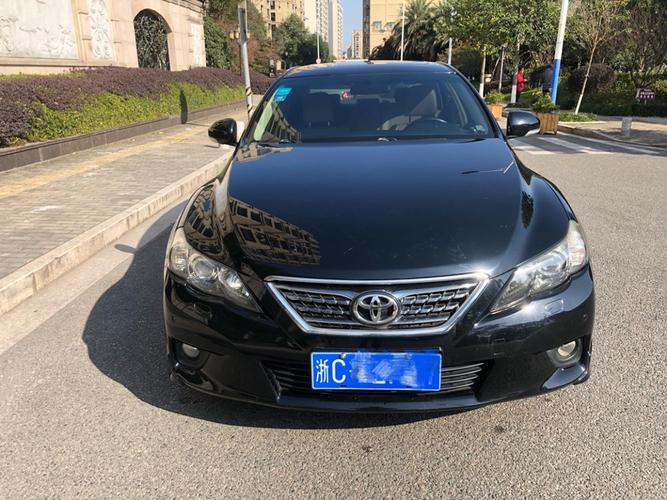 二手丰田锐志 5V 风度菁英炫装版 一台让人又爱又恨的“大后超”